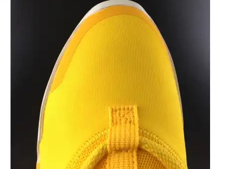 Air 1 Yellow of God AR4237-700  Fear Nike 0630